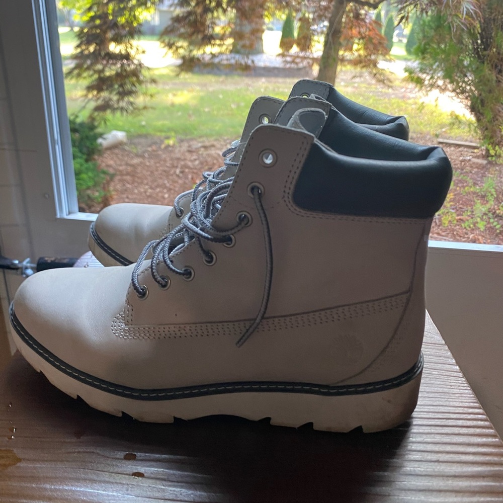 Gray Timberlands - image 2